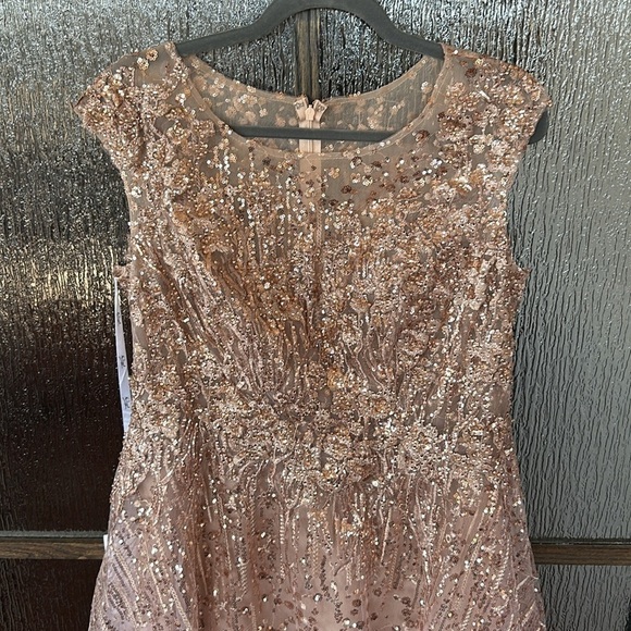 Mac Duggal SEQUINED CAP SLEEVE FIT AND FLARE DRESS size 10 NEW $698 - Picture 6 of 17
